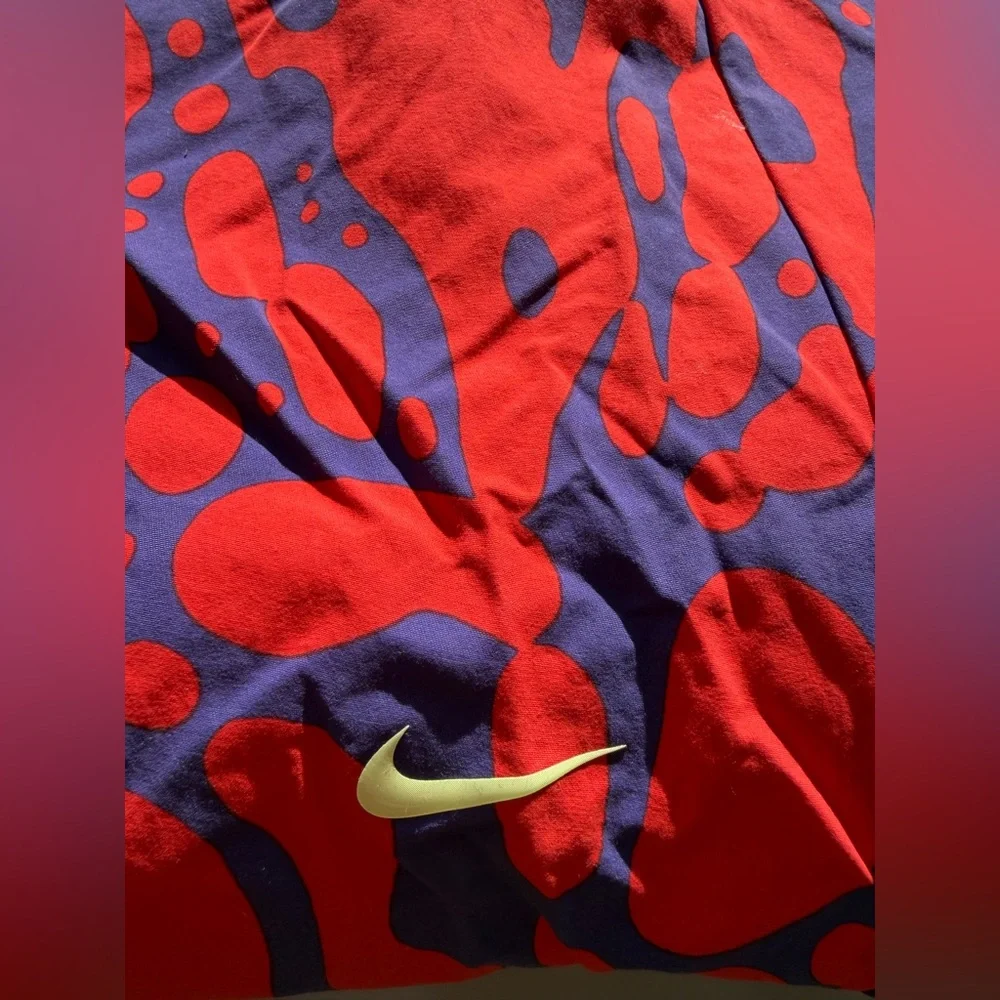 Nike bold patterned